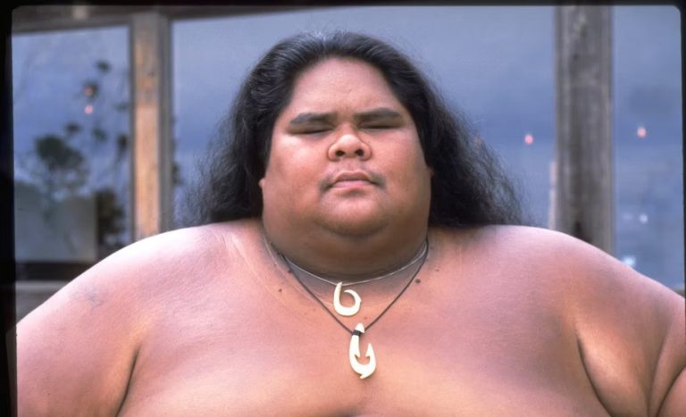 Israel Kamakawiwoʻole: The epic story of the Hawaiian singer’s iconic cover